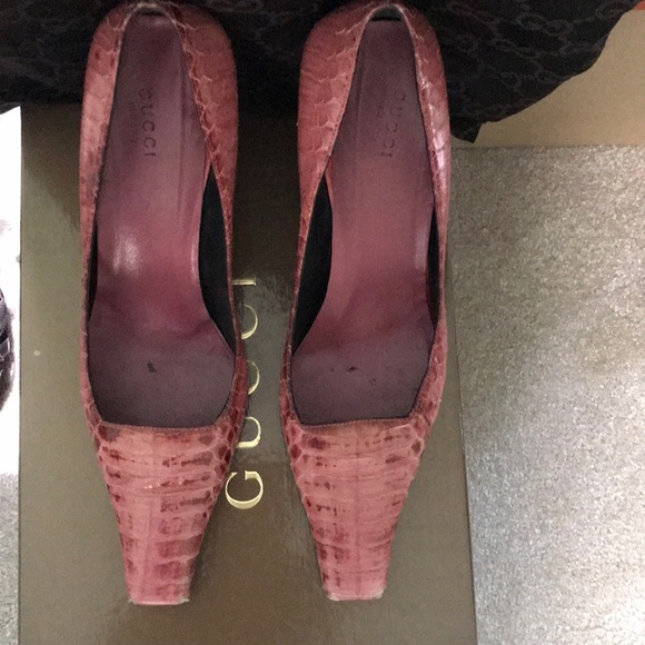 Gucci Shoes - Pink Alligator TOM FORD GUcci Pump Gucci Shoes - Pink Alligator TOM FORD GUcci Pump